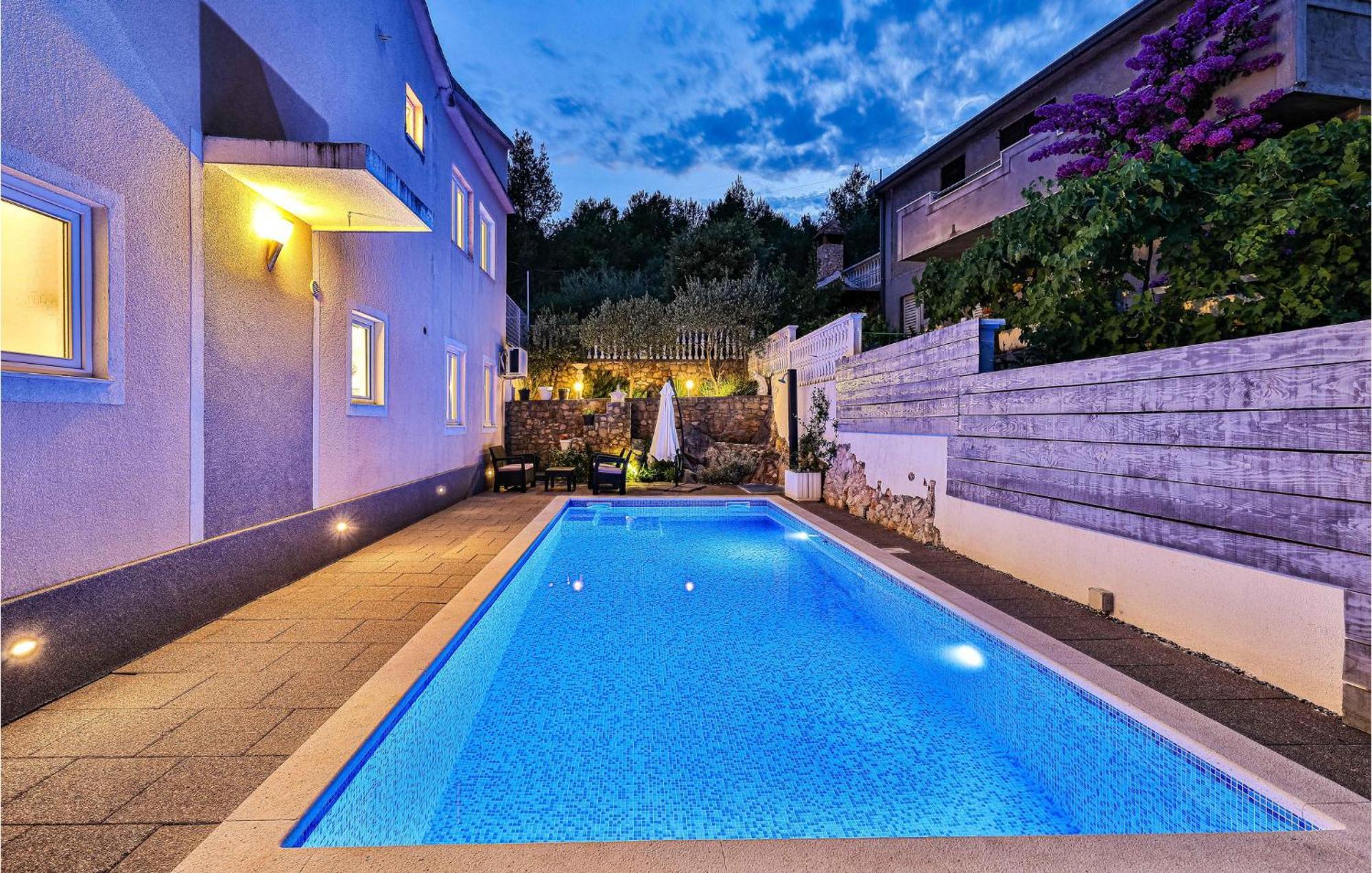 Stunning Home In Marina With Heated Swimming Pool Exterior photo